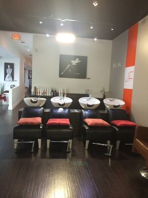 Leelou Salon and Spa 200 S Biscayne Blvd Ste 700A Miami Florida